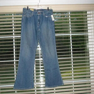NWT OLD NAVY The Sweetheart Flare Jeans Size 10